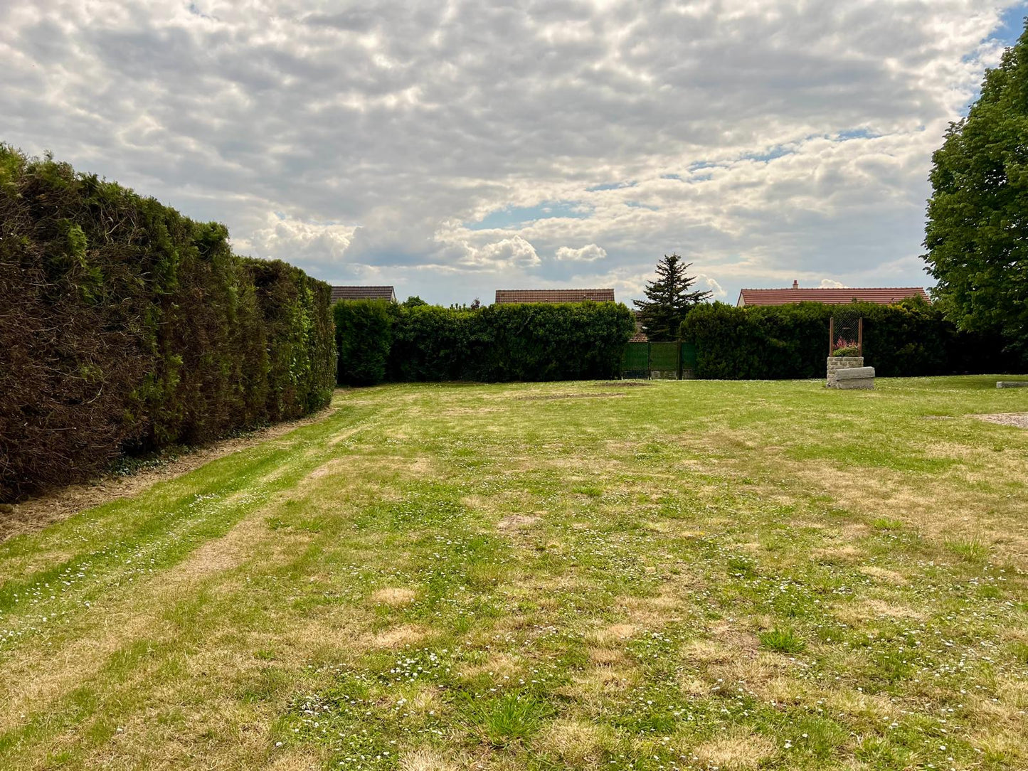 🏡 Maison familiale avec dépendances sur un vaste terrain de 6 772 m² – Briarres-sur-Essonne (45390) EXCLUSIVITÉ