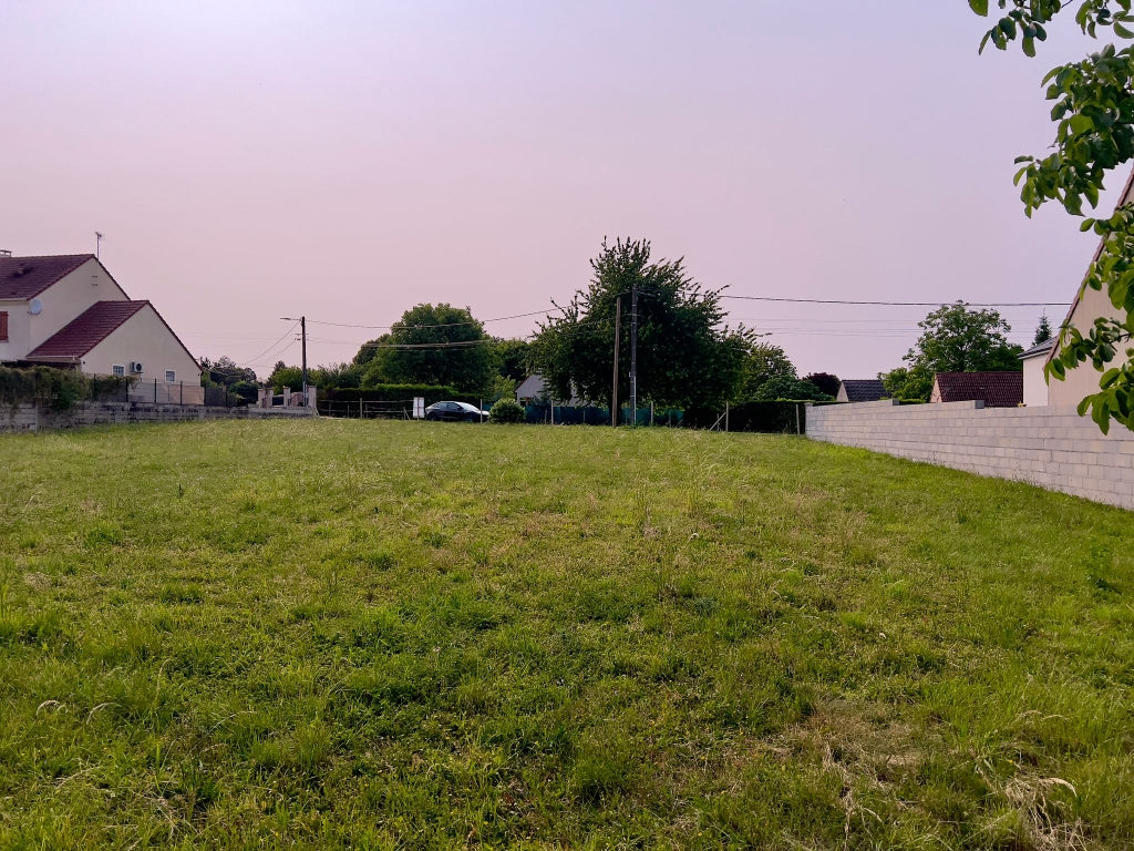 CHAMPIGNY SUR YONNE