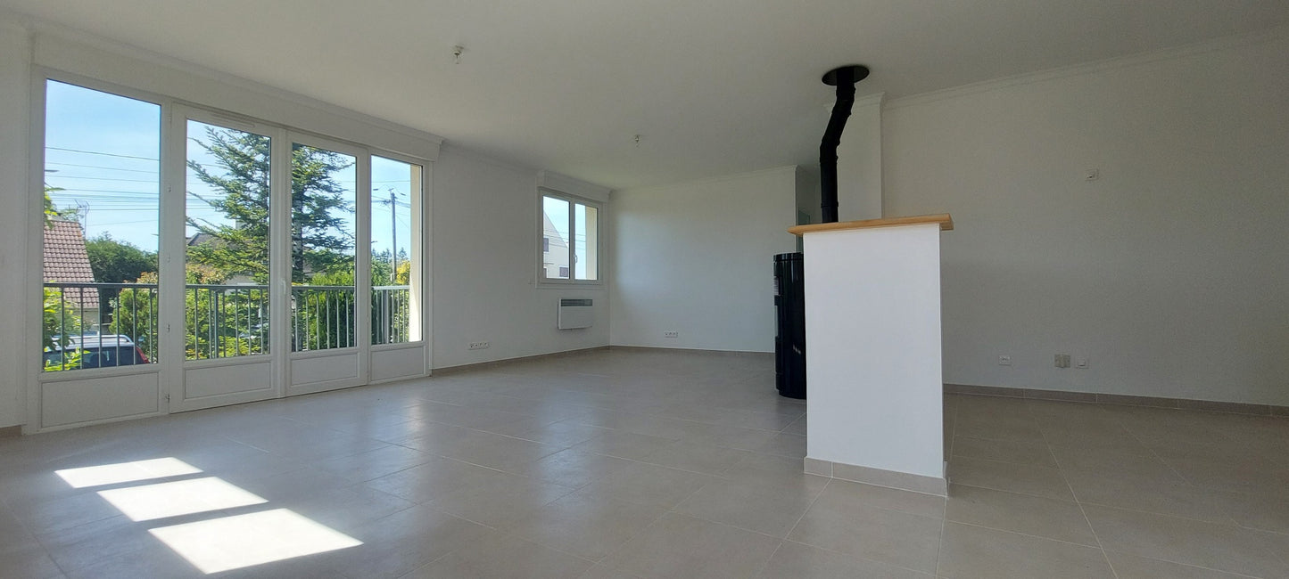 MAISON PLAIN-PIED 70M² A  SOUPPES SUR LOING ENTIEREMENT RENOVEE